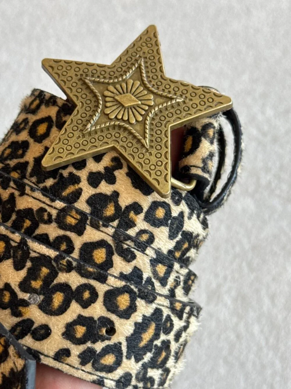 Leopard Print Star Buckle Belt